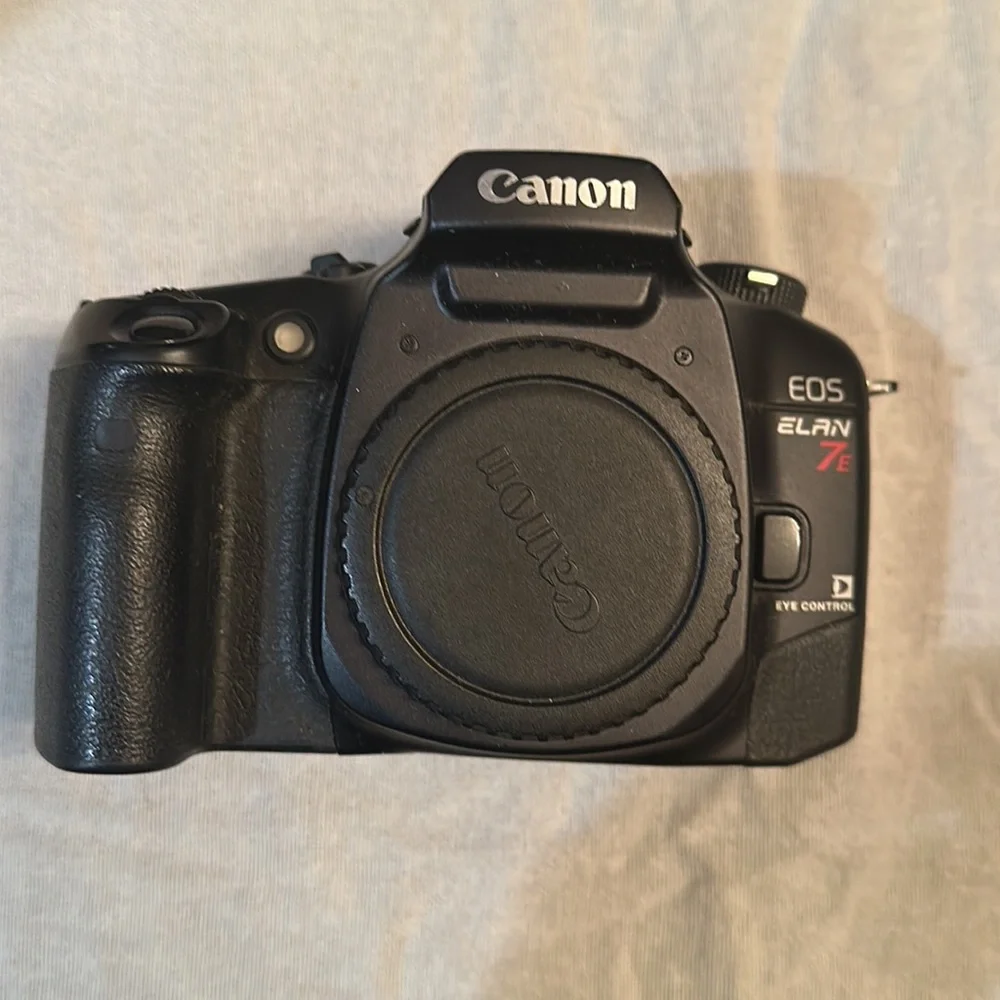Canon camara EOS ELAN 7e